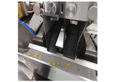 Linea di produzione dell'olio di pesce della macchina di incapsulamento di Softgel dell'industria farmaceutica