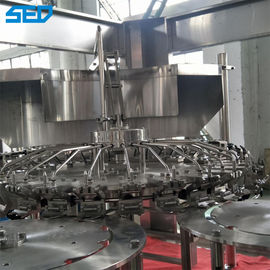 Macchina automatica ad alta velocità di riempimento di bottiglie liquide da 2500 ml