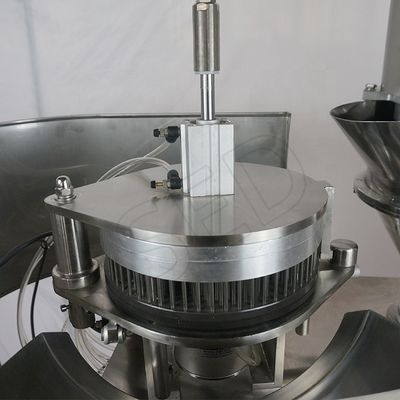Macchine e apparecchi per la fabbricazione di capsule