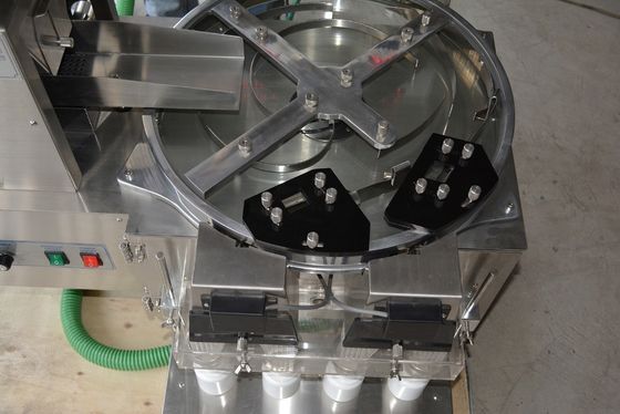 Macchina elettronica semiautomatica per il conteggio delle pillole