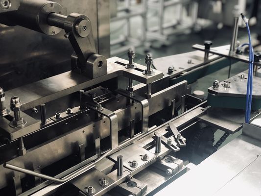 Macchina per cartonatura orizzontale completamente automatica per cosmetici