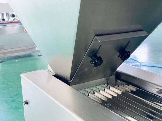 Macchina semiautomatica di conteggio delle capsule per piccoli granuli di pillole